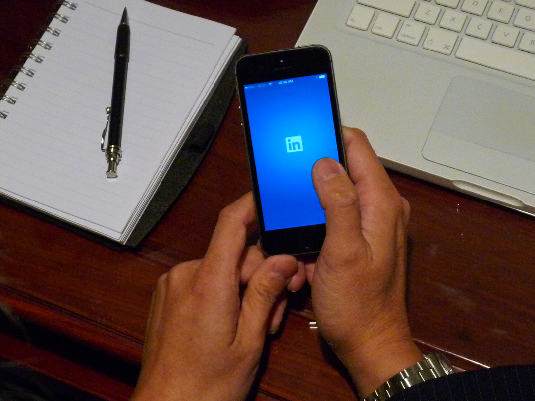 Why LinkedIn Profile Rental Is the New Growth Hack for Agencies